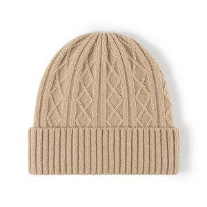 Gorro de Invierno Unisex de Lujo, Forrado de Seda Suave, con Logotipo Personalizado, Gorro de Dormir, Gorros de Invierno al por Mayor, Gorro de Satén Liso para Uso en Invierno - Product Image 1