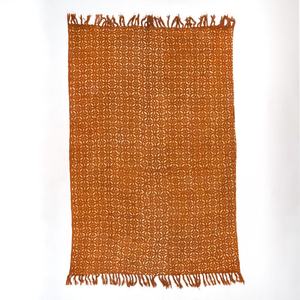 Manta de sofá decorativa personalizada con estampado de bloques florales hechos a mano de algodón orgánico - Product Image 3