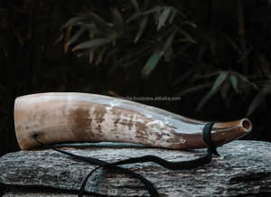 Artesanías naturales hechas a mano personalizadas Stein de cuerno para beber pulido con estilo para entusiastas de la cerveza y el hidromiel - Product Image 3