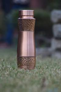 Bouteille d'eau en cuivre pur de 1000ml faite à la main marteau poli brillant nouvellement conçu personnalisable pour les activités de plein air de gymnastique pour - Product Image 2