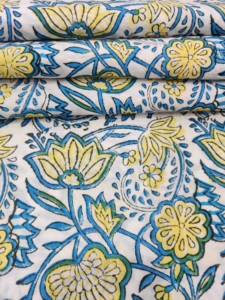 Tela de lino de algodón hecha a mano india con bordado floral bloqueado a mano impreso a mano para textiles y vestidos para el hogar - Product Image 1