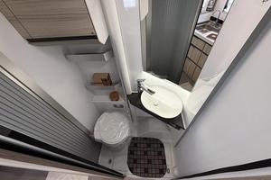 Autocaravana de lujo Adria Compact DL - Edición especial por los 60 años. En stock. - Product Image 5