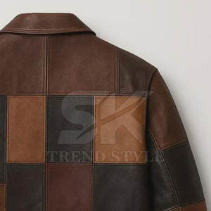 Veste en cuir patchwork de style motard pour homme avec panneaux structurés et détails zippés Veste en cuir patchwork moderne pour homme - Product Image 6