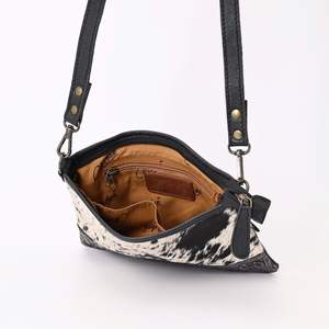 Women's Stylish Lightweight Leather Shoulder <b>Bag</b> with Adjustable Detachable <b>Strap</b> Zip Closure and Flower Decoration - Product Image 6