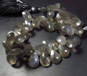 Lot en gros de perles de pierre de lune grise naturelle de 8 pouces, forme poire, pierres précieuses facettées de 11 à 13 mm, pierres précieuses en vrac pour collier - Product Image 2