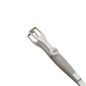 ชุดเครื่องมือผ่าตัด ASTRIN SURGICAL คอลัมเมลลา แคลมป์ ฟิกซ์เชชั่น สกรู 4 ชิ้น คุณภาพสูง ผลิตจากสแตนเลส พร้อมลูกกลิ้ง คีมจับแบบใช้มือ ได้รับมาตรฐาน CE - Product Image 4