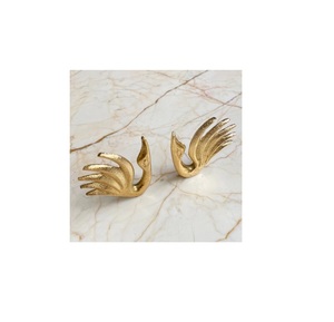 Elegante bandeja de servicio de latón con mango de girasol y mango de tallo en forma de producto más vendido mango de bandeja de latón de diseño moderno - Product Image 6