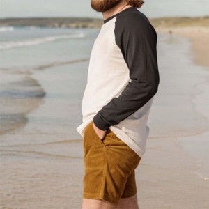 Short confortable pour homme avec cordon et poches Élégant et pratique Parfait pour une tenue décontractée et athlétique - Product Image 4