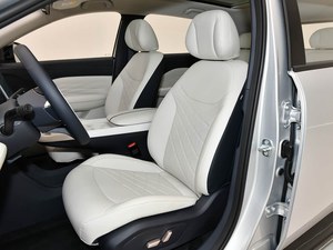 <span class=keywords><strong>2026</strong></span> 长安CS15电动轿车 高品质新型电动车 自动变速箱 R16轮胎 后真皮内饰 - Product Image 4