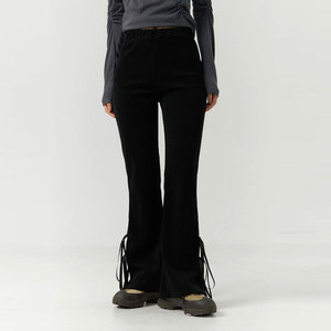 Pantalones de chándal acampanados de cintura alta para mujer Fabricante OEM Marca personalizada disponible Material ligero Suministro a granel - Product Image 6