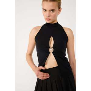 Blusa con cuello halter y detalle de escote bajo - Product Image 1