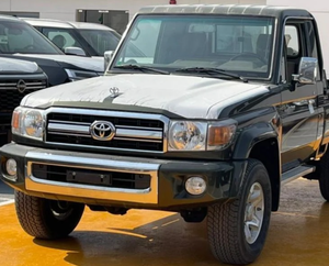 Toyota LandCruiser Pick Up 4.0L de qualité supérieure, cabine simple, utilitaire, 4 roues motrices, nouveau modèle, conduite à gauche, sièges en cuir - Product Image 1