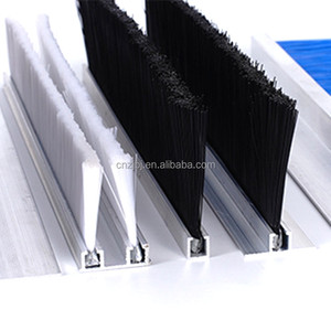 Joint <span class=keywords><strong>de</strong></span> <span class=keywords><strong>brosse</strong></span> <span class=keywords><strong>de</strong></span> <span class=keywords><strong>porte</strong></span> <span class=keywords><strong>de</strong></span> <span class=keywords><strong>garage</strong></span> en nylon noir en forme <span class=keywords><strong>de</strong></span> H <span class=keywords><strong>de</strong></span> qualité industrielle OEM Type <span class=keywords><strong>de</strong></span> <span class=keywords><strong>brosse</strong></span> anti-poussière personnalisable - Product Image 6