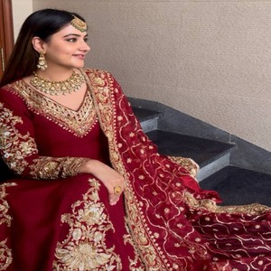 VASTRA COTTAGE - Kurti de Georgette Sintética con Bordado, Pantalón y Dupatta con Lentejuelas y Forro, Totalmente Cosido, Ropa de Diseñador - Product Image 2