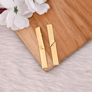 Boucles d'oreilles pendantes en laiton de qualité supérieure pour femmes, boucles d'oreilles tendance pour femmes, design unique, pièce au meilleur prix - Product Image 4