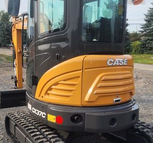 Mini pelle sur chenilles robuste CASE CX73C 5 tonnes 4 tonnes 2 tonnes Machines excavatrices d'occasion à vendre - Product Image 3