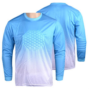 เครื่องแบบฟุตบอลระเหิดปรับแต่งได้แบบปรับแต่งได้จากปากีสถานเสื้อทีมสโมสรพิมพ์ลายแบบรวดเร็วและกางเกงขาสั้น - Product Image 1