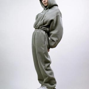Women's High Quality Two-Piece <b>Set</b> Custom Zipper <b>Crop</b> <b>Top</b> Sweatsuits Wholesale Manufacturer High Quality Tracksuit Winter - Product Image 6