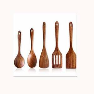 Cuchara de madera Tenedor Cuchillo con diseño simple Agujero colgante Mango de extremo Juego de cuchara Juegos de cubiertos Espátula de madera Colador Cucharón - Product Image 1