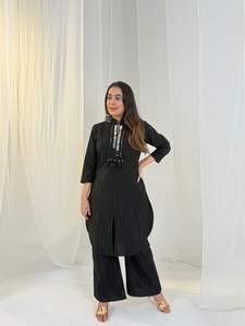 Kurti Étnico Premium Jekart con Bordado Manual, de Secado Rápido, para Fiestas, Festivales y Celebraciones - Product Image 5