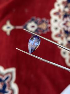 3.32 carats incroyable pierre de taille en forme de poire tanzanite naturelle avec une bonne couleur et lustre qualité tanzanite zoisite naturelle pour bijoux - Product Image 6