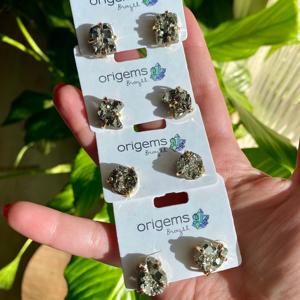 Elegant and Stylish Fashion Accessory Trendy Pyrite <b>Stud</b> Earrings in Moon Shape for Gift - Product Image 2