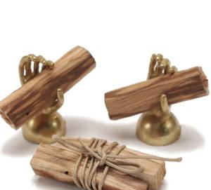 Support de Palo Santo en forme de main en aluminium Finition or de qualité supérieure Support décoratif pour la maison Église Parfum décoratif Rituel Utilisation - Product Image 3