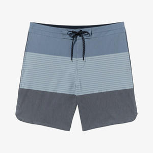 Shorts de bain confortables pour hommes, séchage rapide, tissu extensible en polyester et élasthanne, respirant, cordon de serrage pour la plage, les sports, la remise en forme, le surf - Product Image 1