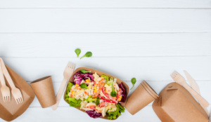 Bandeja retangular pequena durável para o cartão de papel natural dos cachorros-quentes <span class=keywords><strong>Kraft</strong></span> com caixa afastada do alimento transparente da laminação