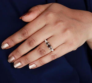 Vente en gros de bagues en argent sterling massif 925 en forme de pierre naturelle fumée pour mariage ou fête bijoux fins - Product Image 6