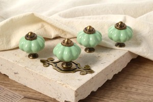 Boutons colorés de designer pour armoires, tiroirs et portes Poignée décorative artistique pour meubles de décoration intérieure et style intérieur - Product Image 2
