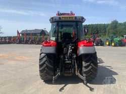 2019 Massey Ferguson 5712S Tractor usado - Product Image 2