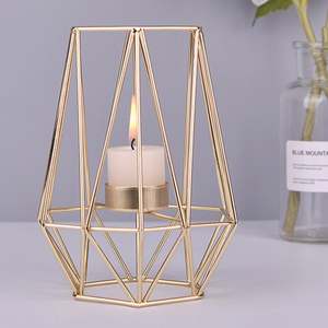 ที่วางเทียนแบบลวดทำจากโลหะที่มีศิลปะทันสมัยแท่นวางเทียนกลางโต๊ะสำหรับตกแต่งโต๊ะเพื่อให้แสงสว่างอบอุ่น - Product Image 3