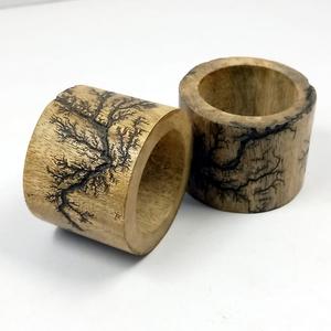 Ronds de serviette en bois antiques de meilleure qualité polis et naturels pour la décoration de table de fêtes de mariage - Product Image 1