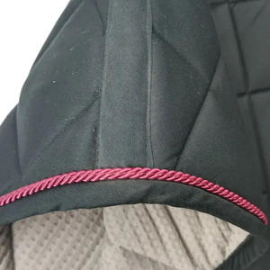 Tapis de selle professionnel anti-choc pour chevaux à poitrail haut, avec doublure respirante et protection de sangle renforcée - Product Image 5