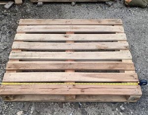 El mejor proveedor de paletas de madera de cara simple/doble hechas de madera de pino para exportación de transporte en todo el mundo con impuestos bajos - Product Image 4