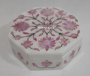 Boîte à bijoux en nacre rose incrustée de marbre blanc de forme octogonale excellente conception de fleur durable pour le but de cadeau d'entreprise - Product Image 1