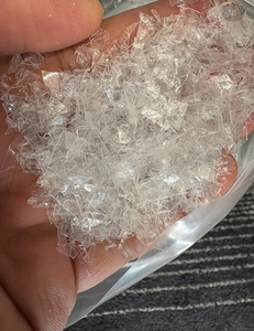 Flocons de PET blancs, recyclés par lavage à chaud, qualité moulage par injection, transparents, application générale - Product Image 2