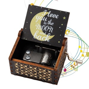 Boîte à <span class=keywords><strong>musique</strong></span> <span class=keywords><strong>en</strong></span> <span class=keywords><strong>bois</strong></span> à manivelle écologique - Fabrication directe |   Cadeau attentionné pour les amis et la <span class=keywords><strong>famille</strong></span> - Product Image 3