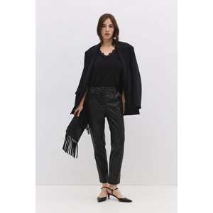 Chemise sans manches décontractée pour femmes, détail en dentelle, style quotidien, logo sur le devant, taille XL, coton tricoté, longueur courte pour l'automne, le printemps et l'été - Product Image 4