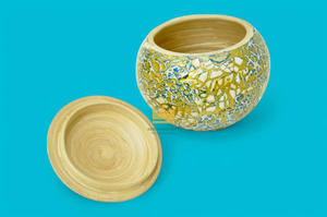 Boîte-cadeau Gergean en bambou faite à la main parfaite pour la décoration de l'Aïd de Ramadan Mubarak avec laque de coquille d'oeuf au Vietnam - Product Image 2