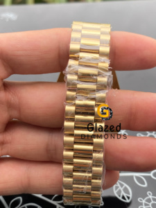 สัมผัสกับสไตล์ฮิปฮอปด้วยนาฬิกาเพชรเพชรโมอิสสแตนเลสสตีลที่มาพร้อมดีไซน์สุดเท่ให้ความหรูหราเหนือกาลเวลา - Product Image 4