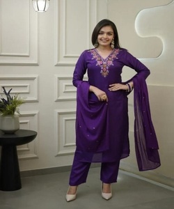 Compra al por Mayor Ropa de Mujer, Vestidos Elegantes Pakistaníes e Indios Vintage de Crepé, Largos hasta el Suelo, Naturales, Casuales, Sexys, Parte Superior e Inferior - Product Image 3