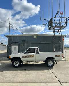 Arrivée Toyotas Hilux 4WD Pick-Up Double Cabine Fonctionne Parfaitement Sans Accident 1984/1985/1993/1988/1986/1989/2016/2017 - Product Image 2