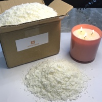 Vente en gros de flocons de cire de soja 100% pure et naturelle pour la fabrication de bougies parfumées sans fumée, respectueux de l'environnement, fourni par l'usine, sac de 25 kg