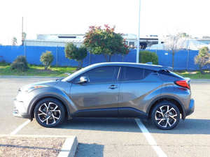 Asientos de cuero con volante a la izquierda y cámara trasera para la venta, usados, baratos, 2019, para el cruce de la mano izquierda, para el modelo XLE 4dr, a la venta - Product Image 5