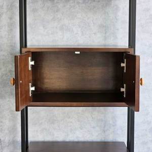 Estante Decorativo KTB68181 con Marco de Hierro, 54x28x160cm, Tipo Vertical, Hecho de Madera de Caucho para Sala de Estar - Product Image 5