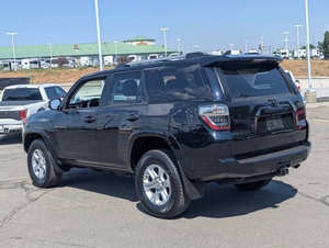 ใช้2024 T * oyota 4Runner SR5พรีเมียม - Product Image 4