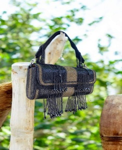 Bolso bordado hecho a mano con piedra de cristal bordado a mano - Product Image 1