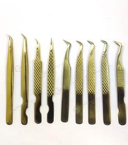 Pinzas de pestañas de diamante de 90 grados con logotipo personalizable Punta de volumen de fibra de plasma multicolor Pestañas altas duraderas de acero inoxidable - Product Image 4